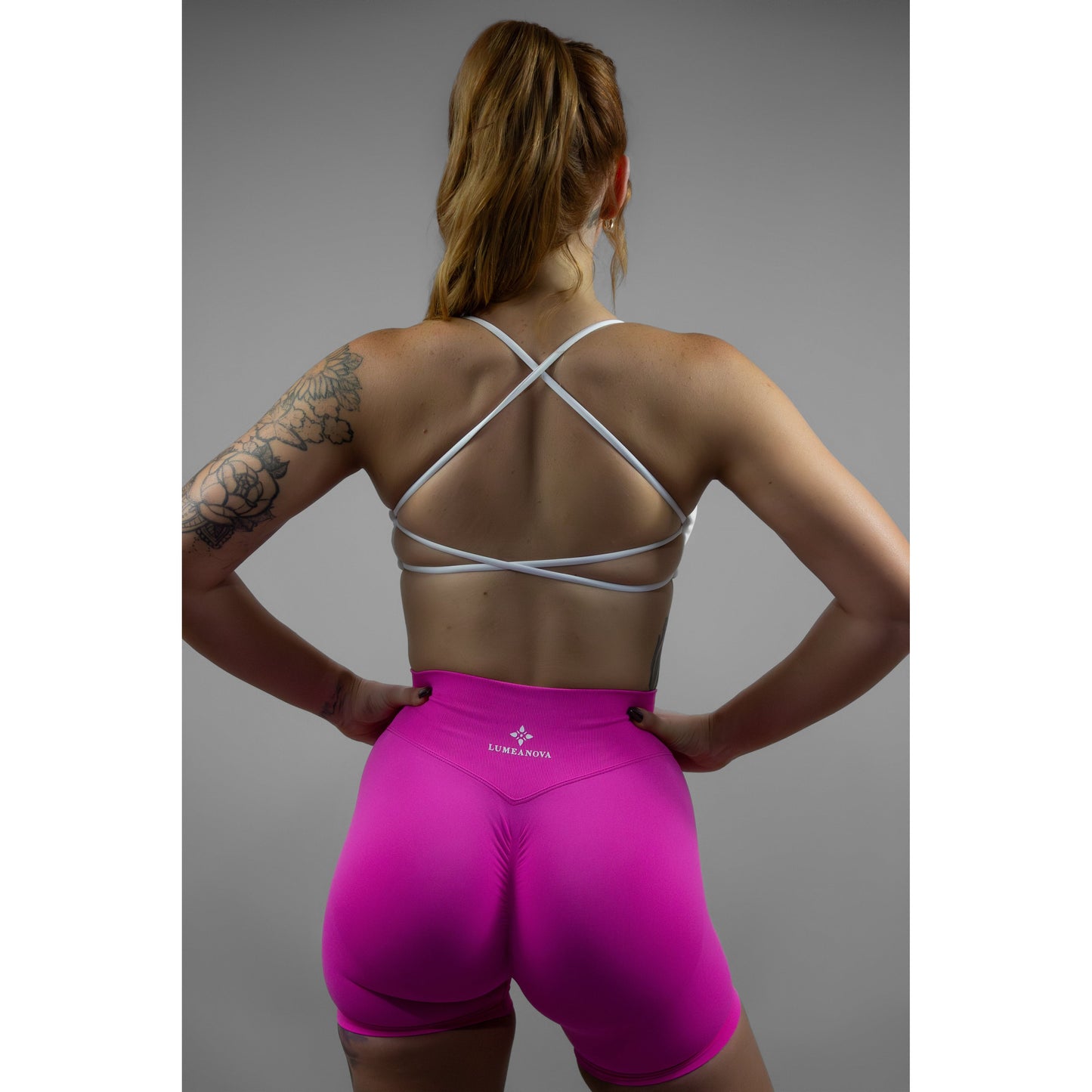 EMPOWERED CROP - WHITE