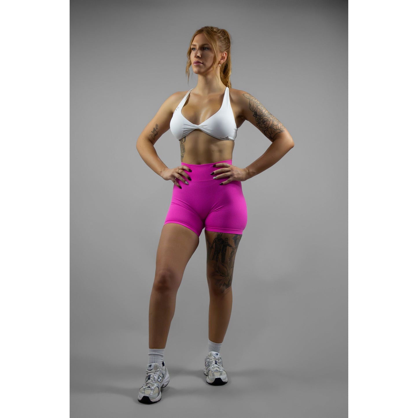 EMPOWERED CROP - WHITE